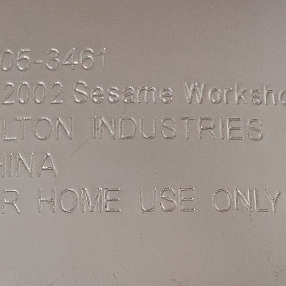 Elmo Face Cake Pan - 2105-3461 - Picture 3 of 3